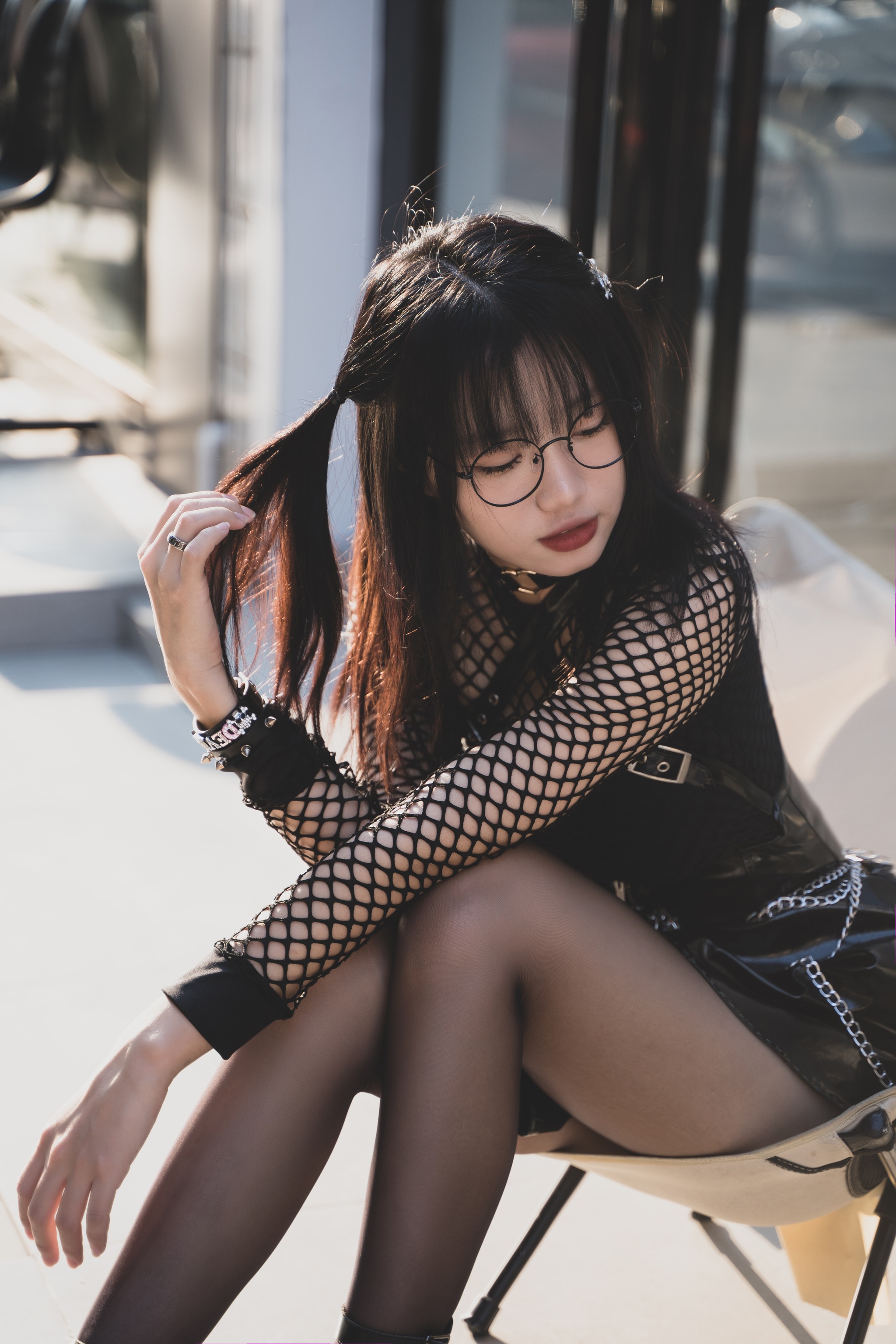 图片[1]-柒柒要乖哦 – NO.023 街拍黑皮裙[17P]-XikXak
